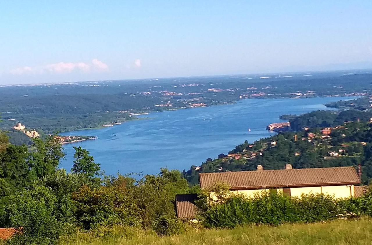 Gardenpark Soleil Villa Nebbiuno Exteriör bild